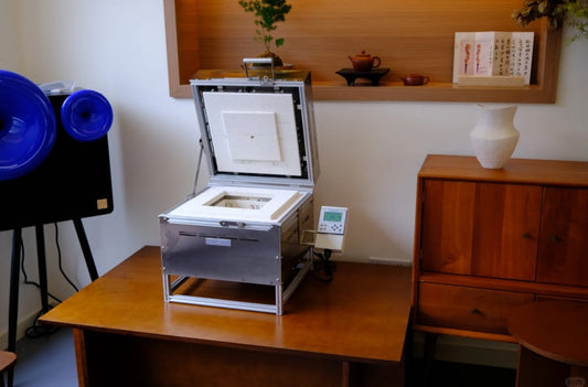 The "Light" Era of Desktop Electric Kilns